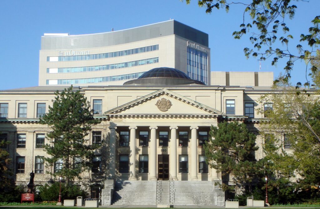 2023–2024 Excellence Scholarship for international Students at the University of Ottawa